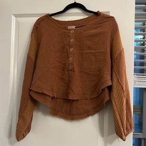 Cropped loose top